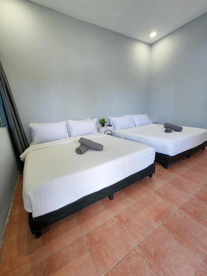 Gurney Coast Guest House By Sky Hive جورج تاون المظهر الخارجي الصورة