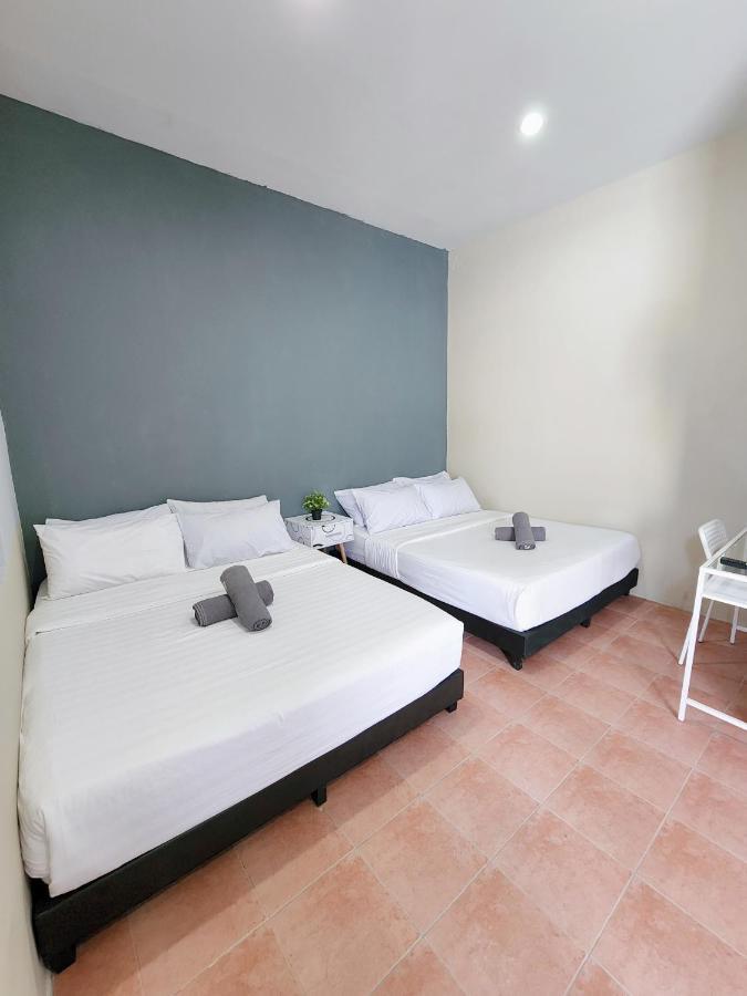 Gurney Coast Guest House By Sky Hive جورج تاون المظهر الخارجي الصورة