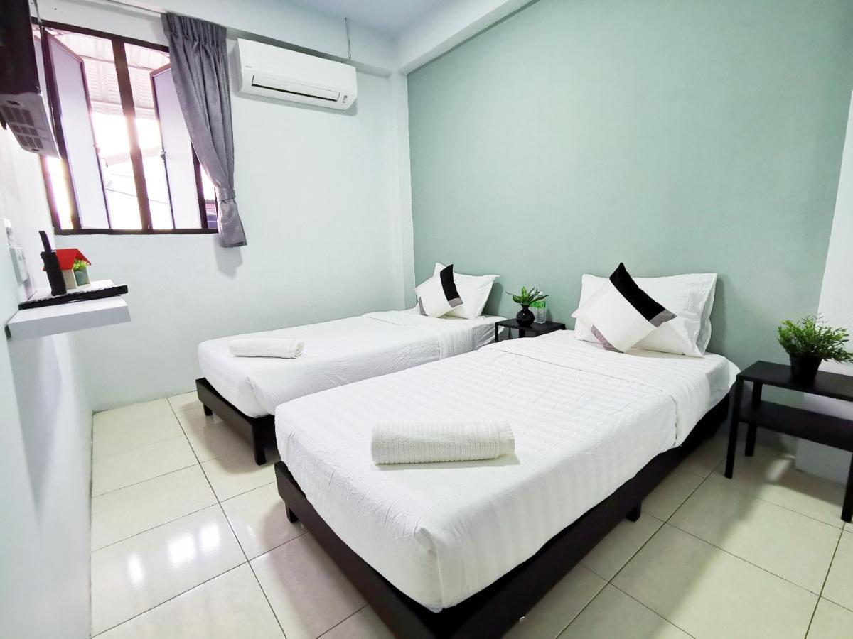 Gurney Coast Guest House By Sky Hive جورج تاون المظهر الخارجي الصورة